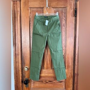 BNWT - Sz 2 green J. Crew Factory Effortless slim crop chino pant